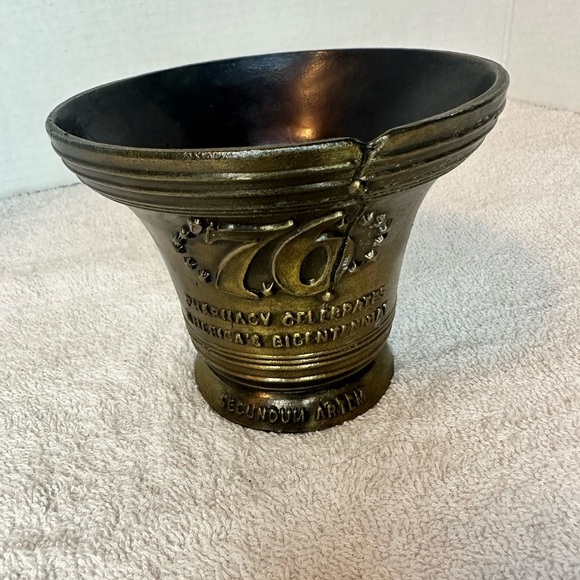 1976 US Bicentennial Bronze Pharmacy Mortar, No Pestle Liberty Bell Design 3.25" - Picture 3 of 6